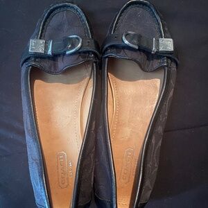 Coach Flores Women's Signature Loafers. Black and Smoke 8